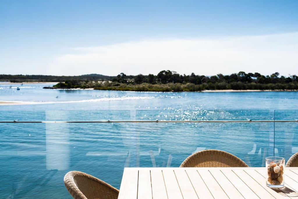 Noosa Quays Aparthotel ภายนอก รูปภาพ
