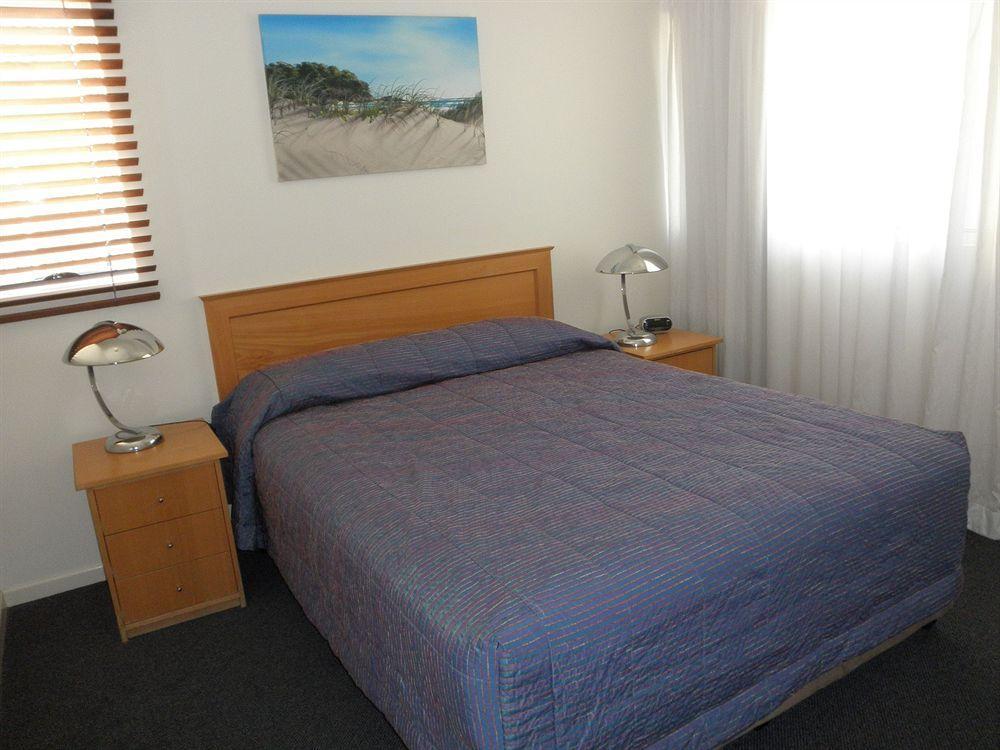 Noosa Quays Aparthotel ภายนอก รูปภาพ