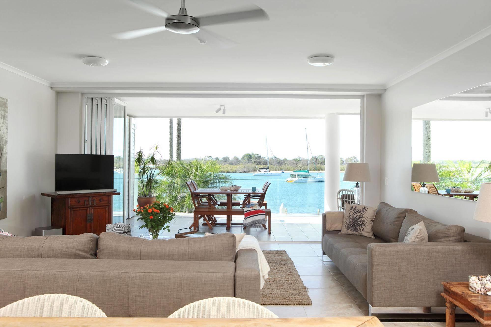 Noosa Quays Aparthotel ภายนอก รูปภาพ