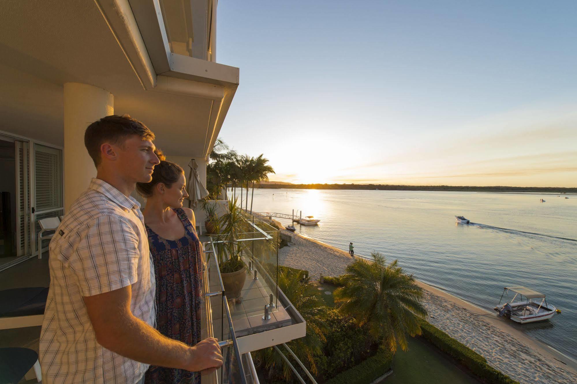 Noosa Quays Aparthotel ภายนอก รูปภาพ