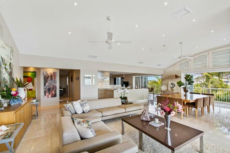 Noosa Quays Aparthotel ภายนอก รูปภาพ
